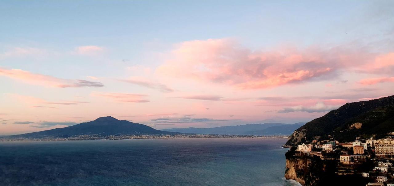 Dimora Del Conte Sorrento Coast Seaview Lejlighed Vico Equense Eksteriør billede